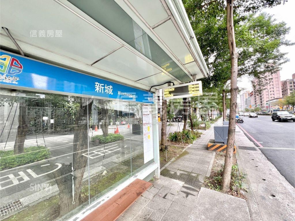 上河園・四房雙平面車位房屋室內格局與周邊環境