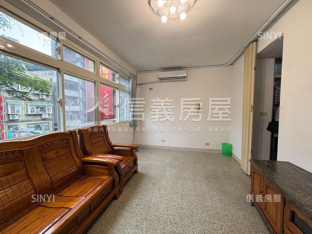 木新黃金三樓房屋室內格局與周邊環境