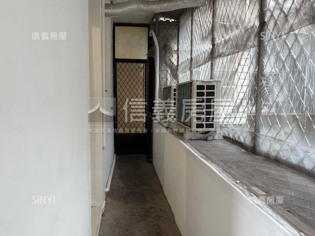 木新黃金三樓房屋室內格局與周邊環境