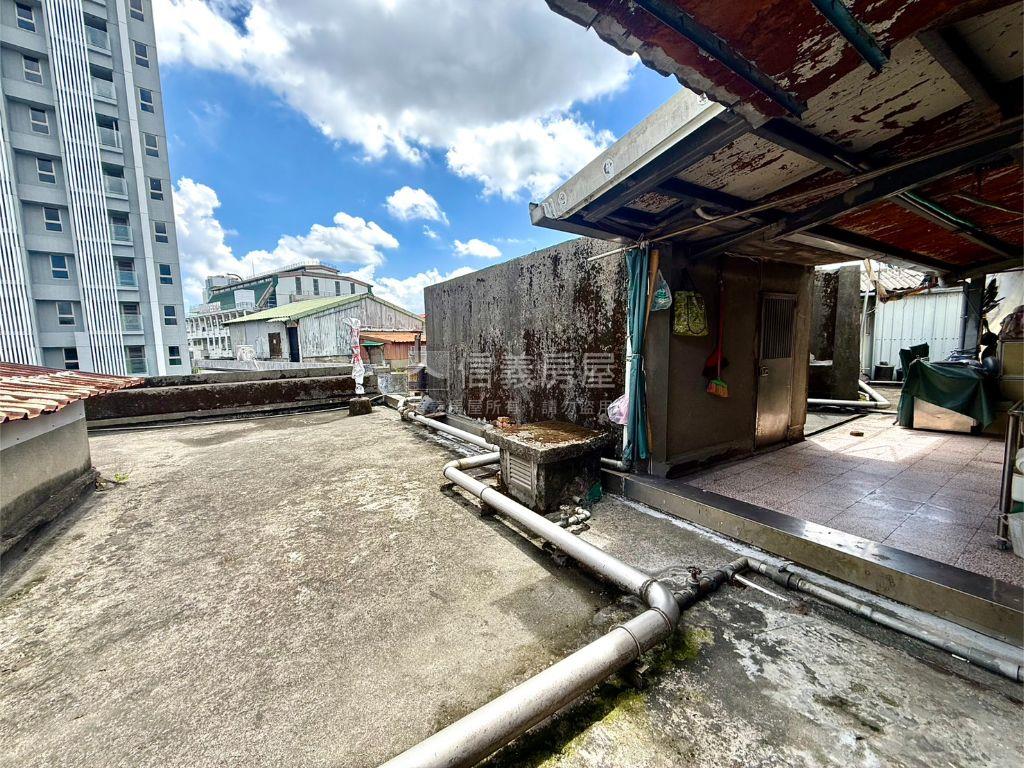 萬華採光頂樓房屋室內格局與周邊環境