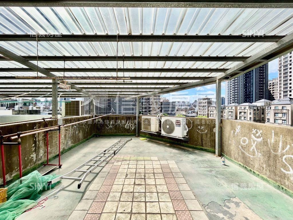家樂福生活圈角間住店房屋室內格局與周邊環境