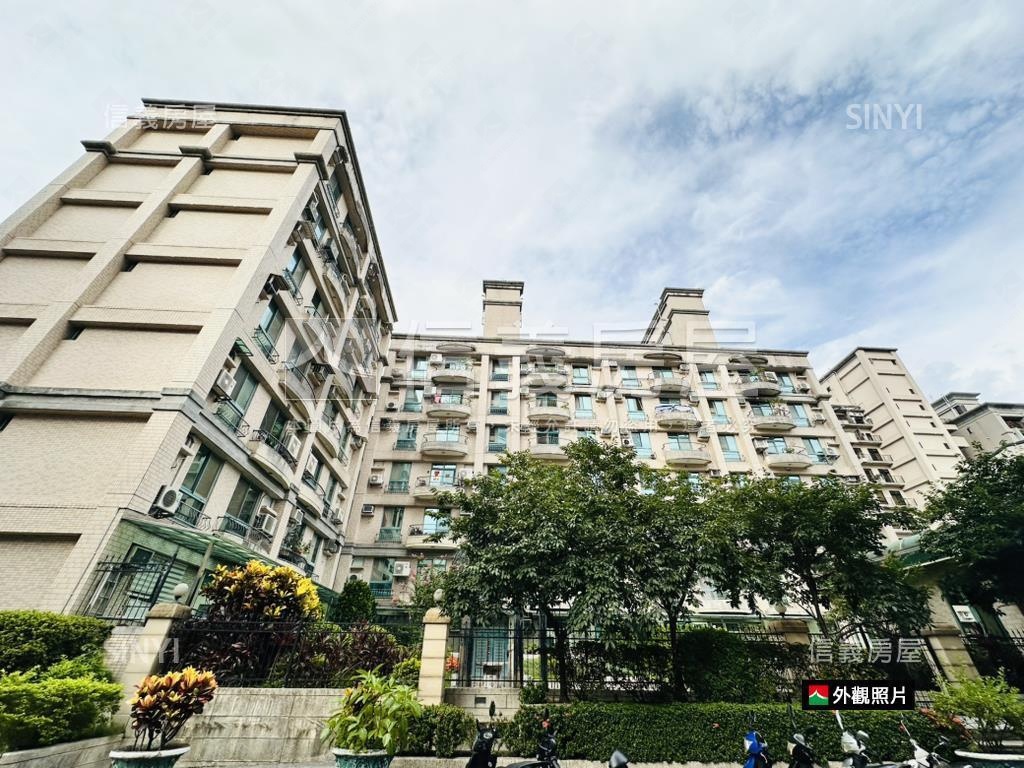 專任委託。綠意卡地兒房屋室內格局與周邊環境