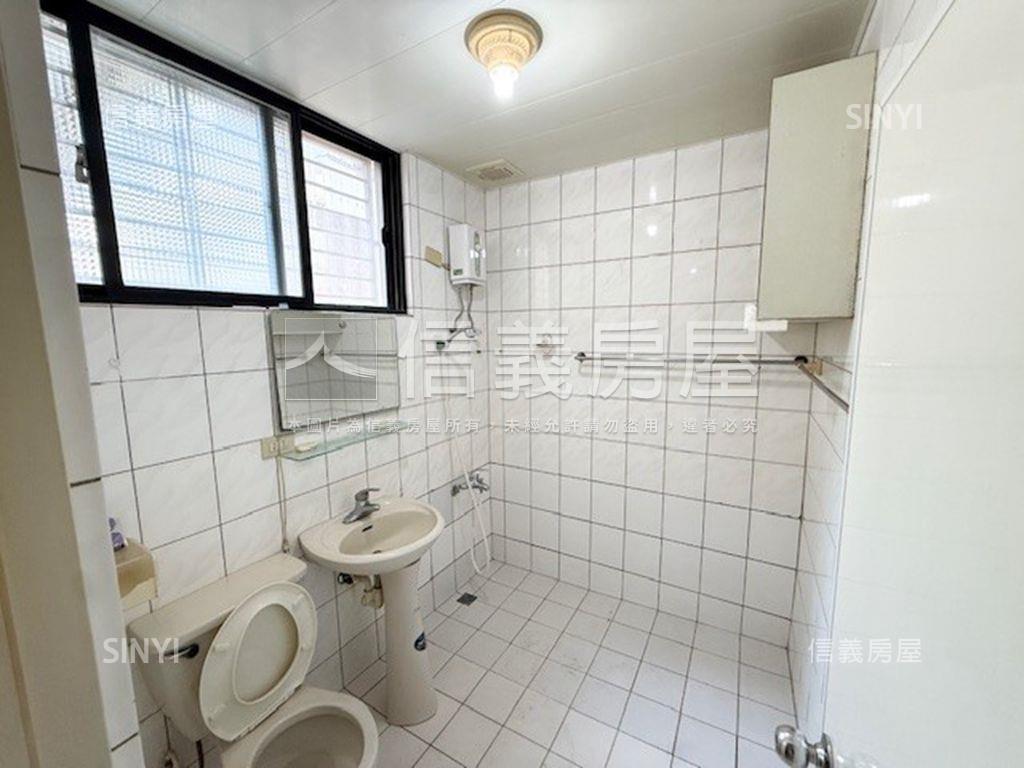 捷運優質邊間三樓美寓房屋室內格局與周邊環境