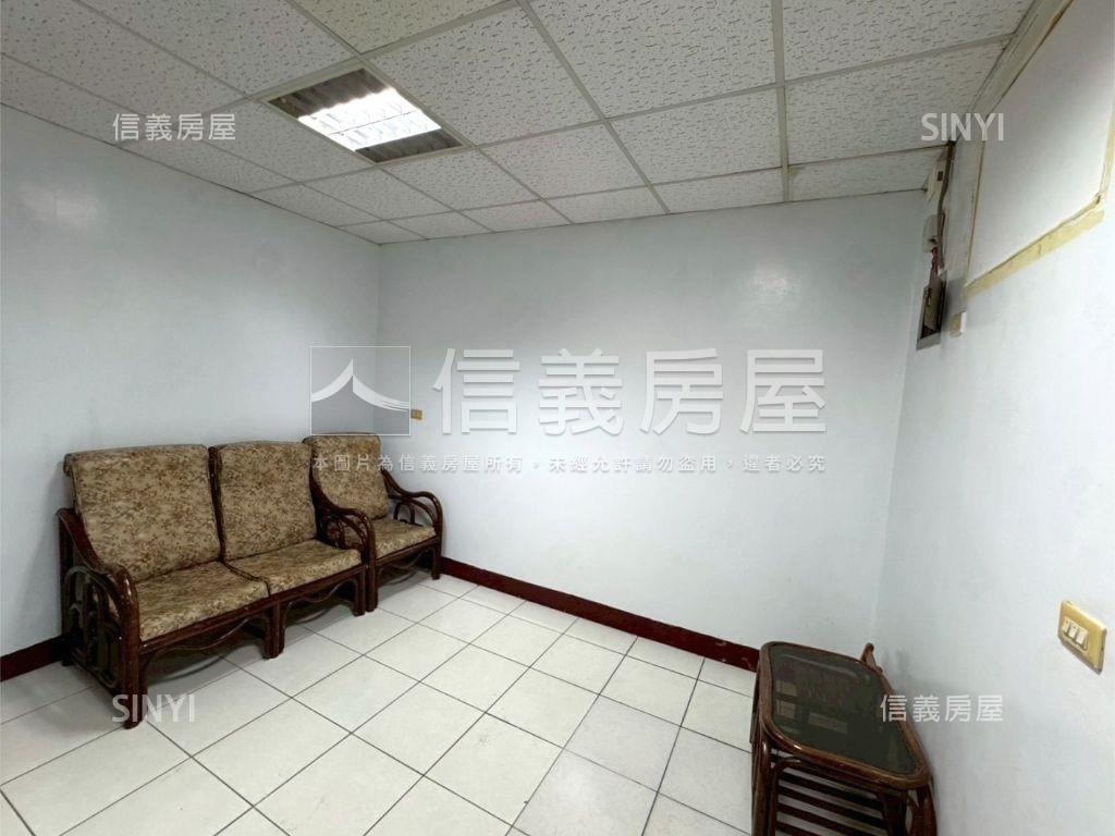 大坪林頂加大空間房屋室內格局與周邊環境