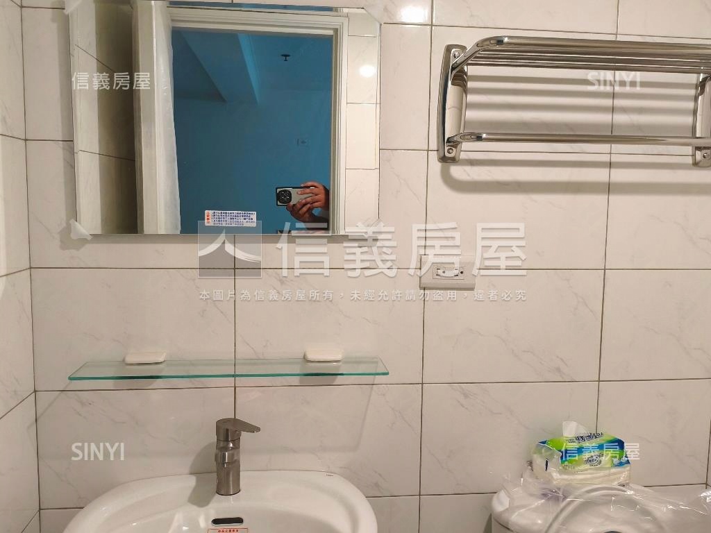 首都觀邸高樓三房車位房屋室內格局與周邊環境