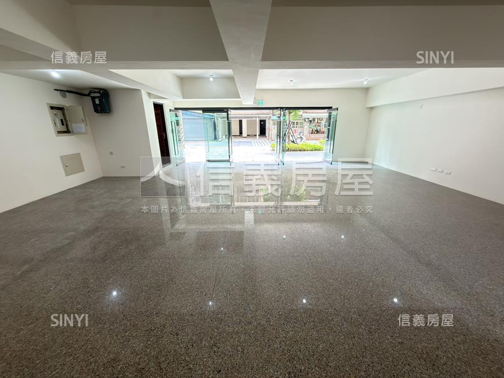 中路君邑富永大面寬店面房屋室內格局與周邊環境