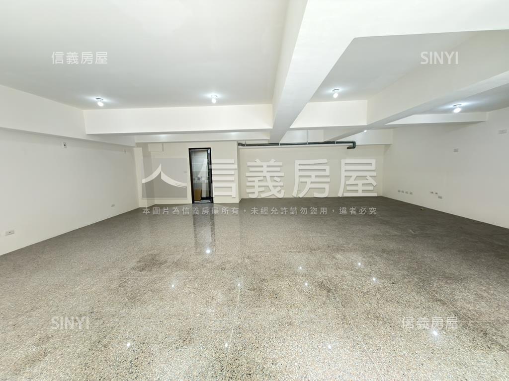 中路君邑富永大面寬店面房屋室內格局與周邊環境