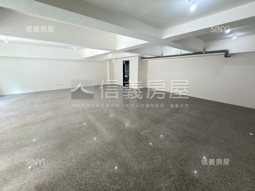 中路君邑富永大面寬店面房屋室內格局與周邊環境