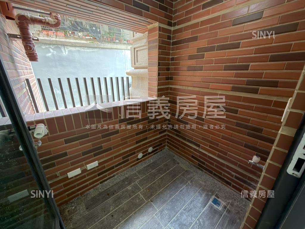 中路君邑富永大面寬店面房屋室內格局與周邊環境
