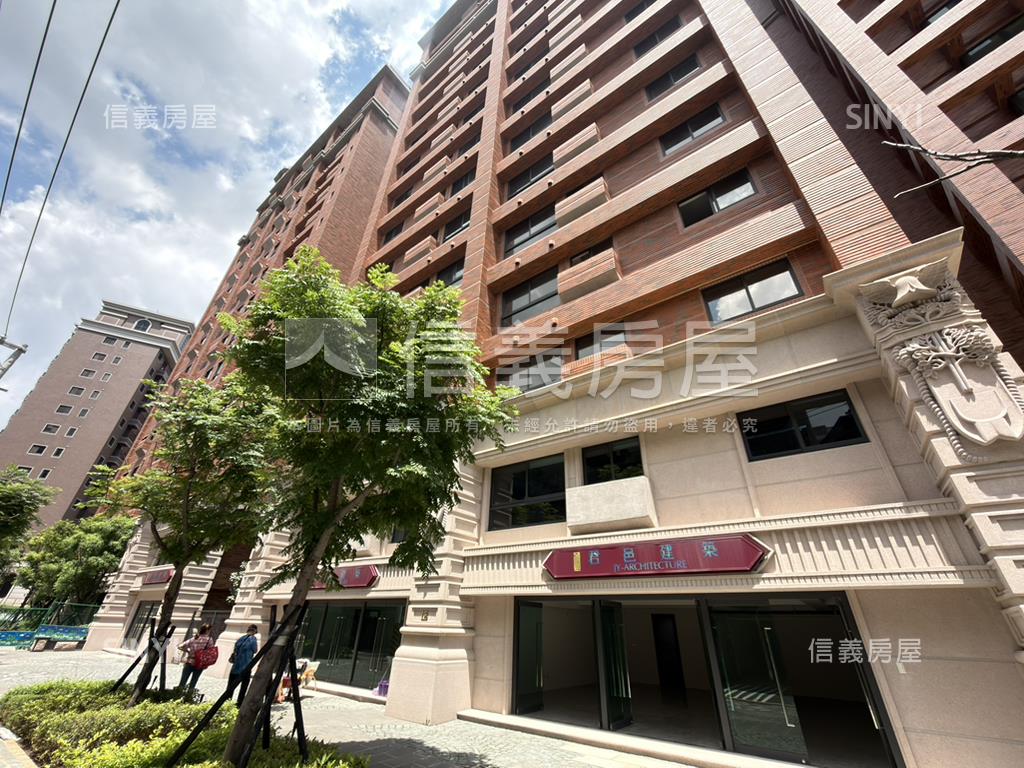 中路君邑富永大面寬店面房屋室內格局與周邊環境