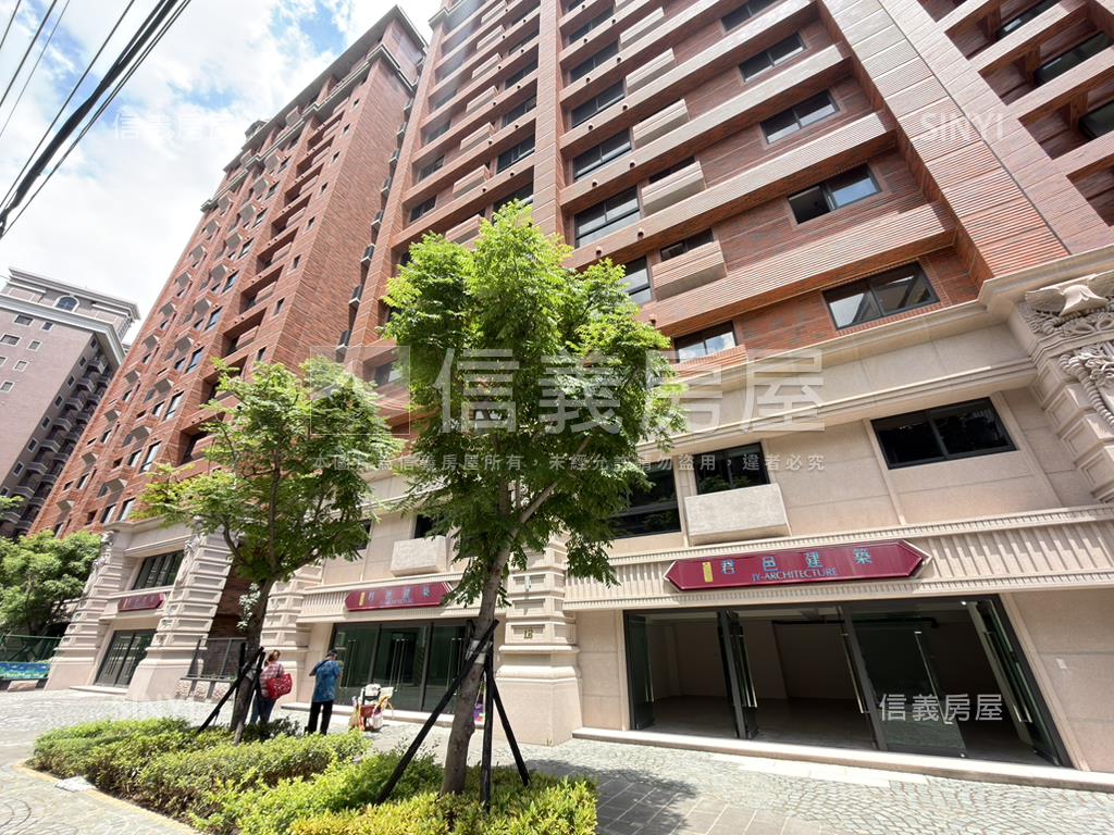 中路君邑富永大面寬店面房屋室內格局與周邊環境