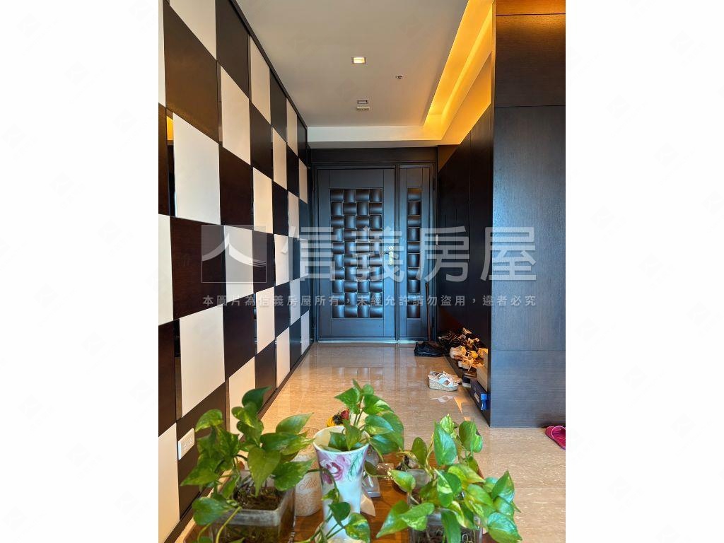 國庭高樓美景四房房屋室內格局與周邊環境
