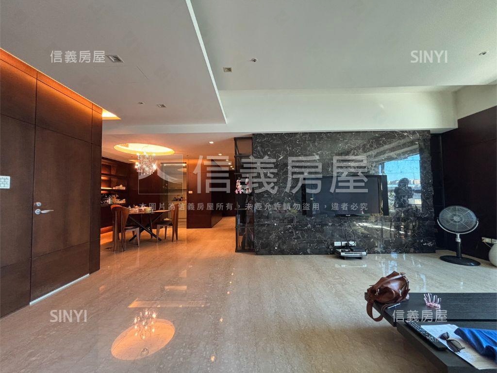 國庭高樓美景四房房屋室內格局與周邊環境