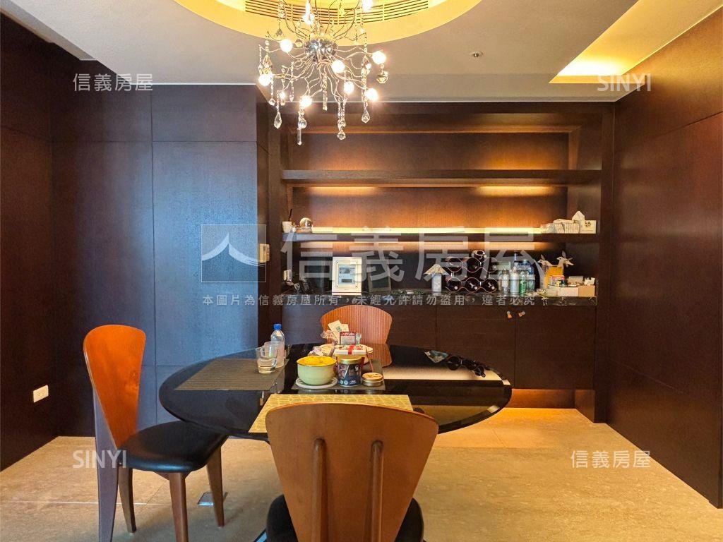國庭高樓美景四房房屋室內格局與周邊環境