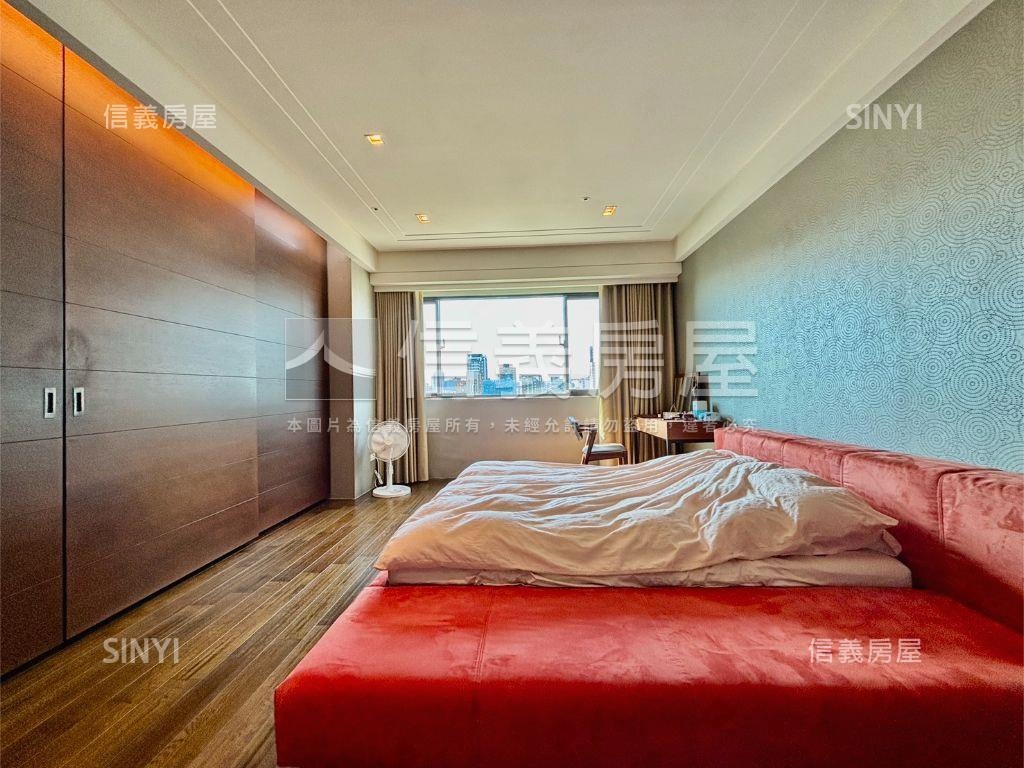 國庭高樓美景四房房屋室內格局與周邊環境
