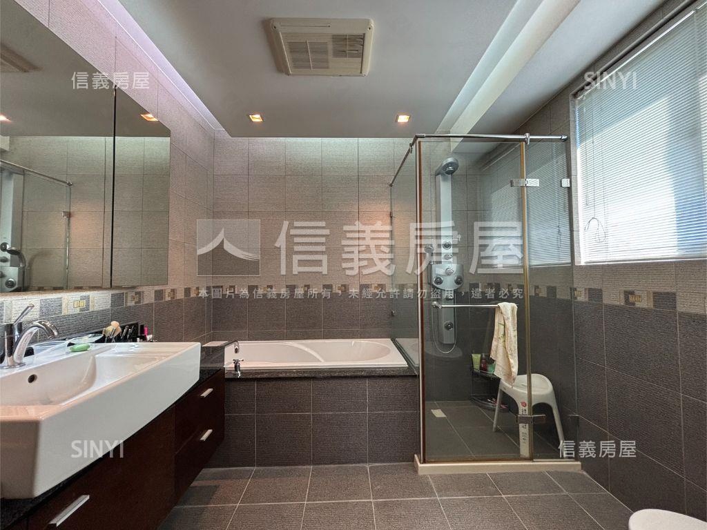 國庭高樓美景四房房屋室內格局與周邊環境
