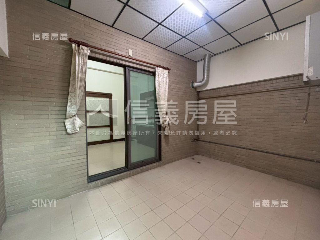 高大特區｜大地坪雙車墅房屋室內格局與周邊環境