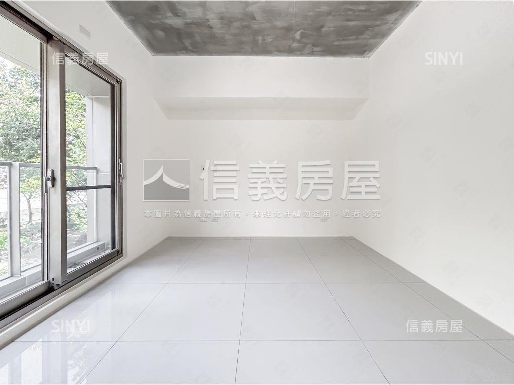 國泰悠陽創意綠景大戶房屋室內格局與周邊環境