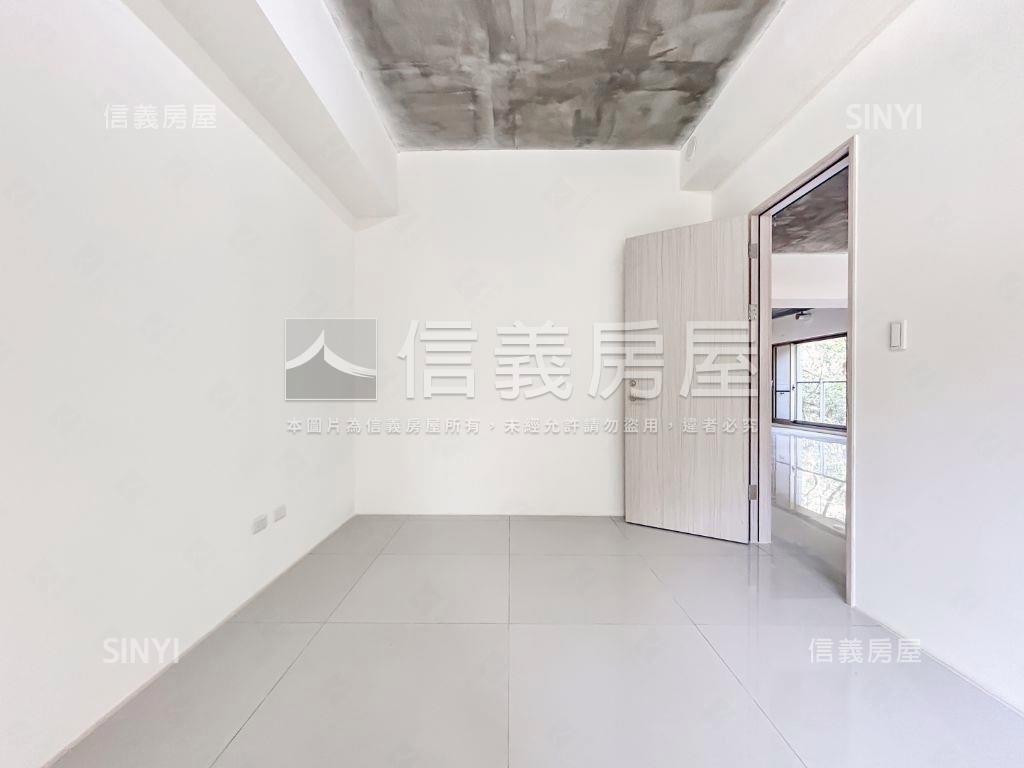 國泰悠陽創意綠景大戶房屋室內格局與周邊環境