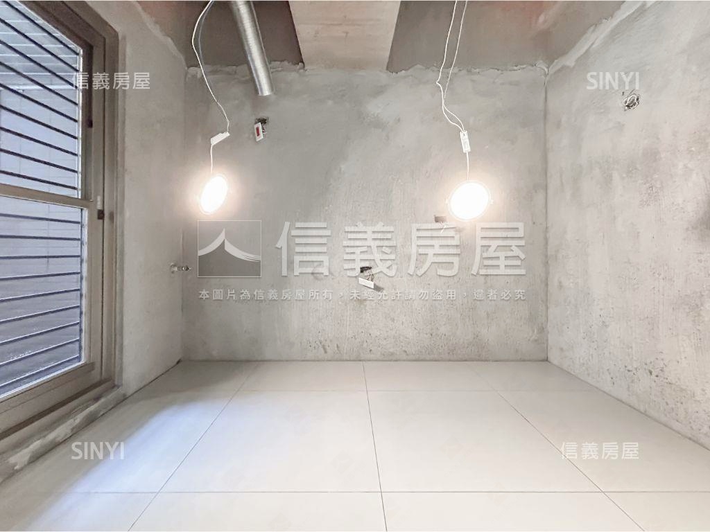 國泰悠陽創意綠景大戶房屋室內格局與周邊環境