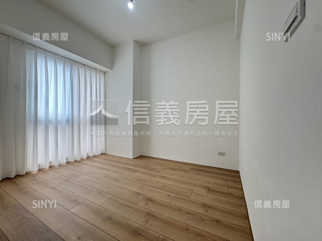 衛武營景觀美四房平車房屋室內格局與周邊環境