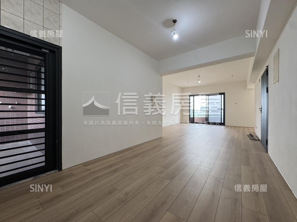 衛武營景觀美四房平車房屋室內格局與周邊環境