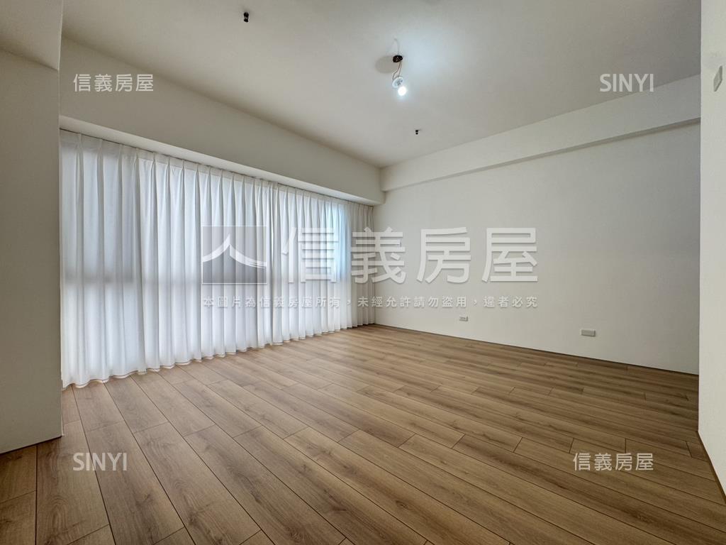 衛武營景觀美四房平車房屋室內格局與周邊環境