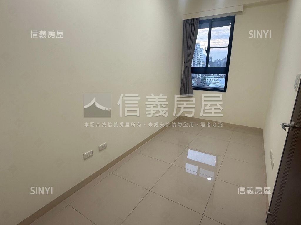 鑫天地中高樓三房平車房屋室內格局與周邊環境