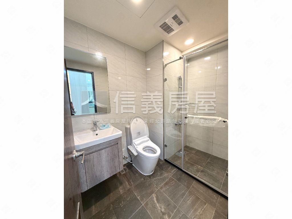 鑫天地中高樓三房平車房屋室內格局與周邊環境