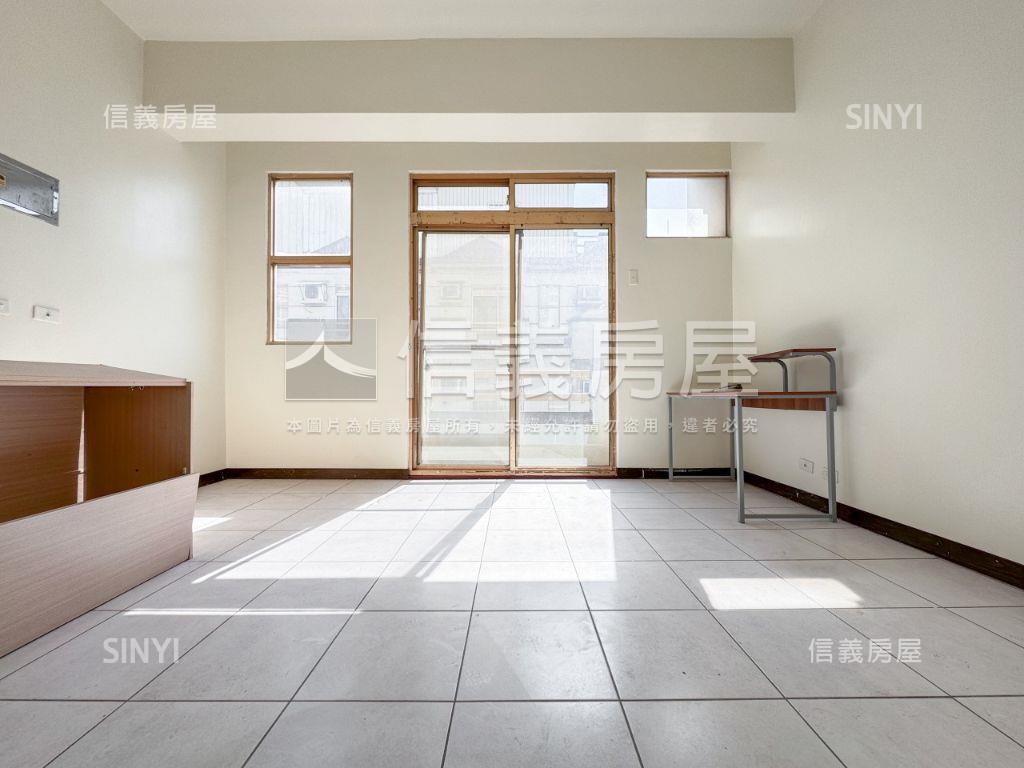 有車庫！東海天母臨路別墅房屋室內格局與周邊環境