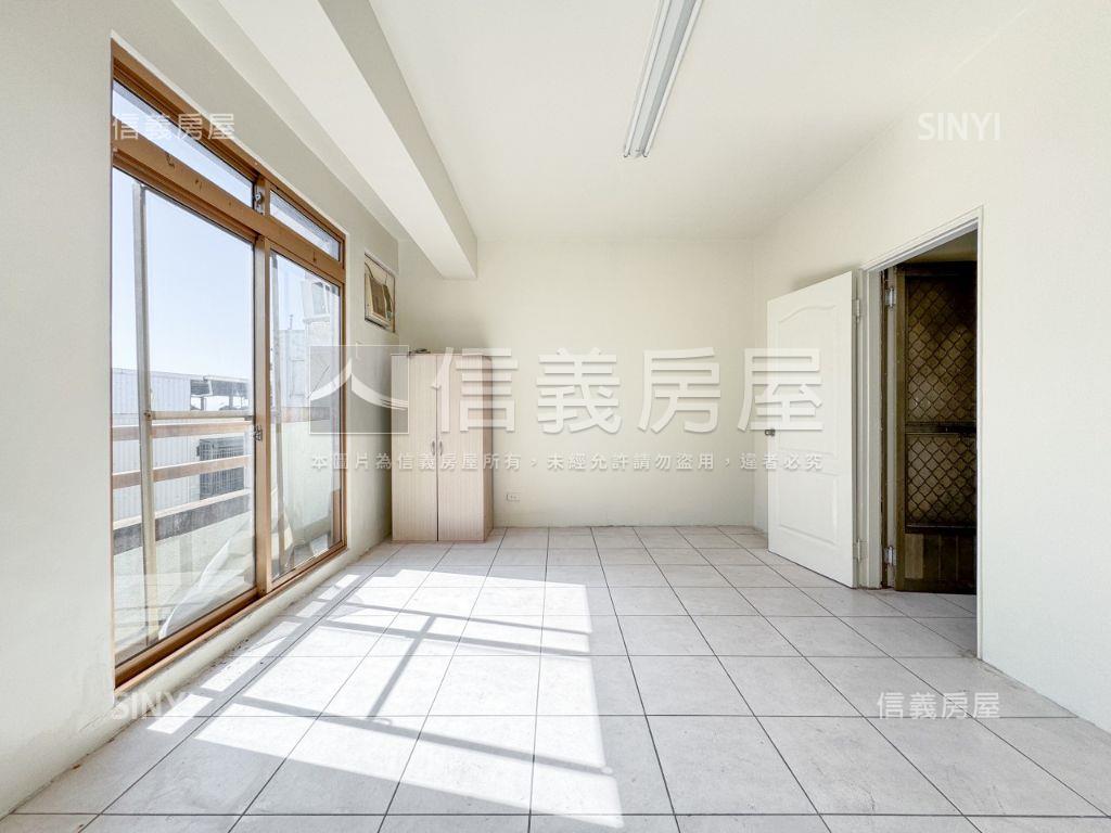 有車庫！東海天母臨路別墅房屋室內格局與周邊環境