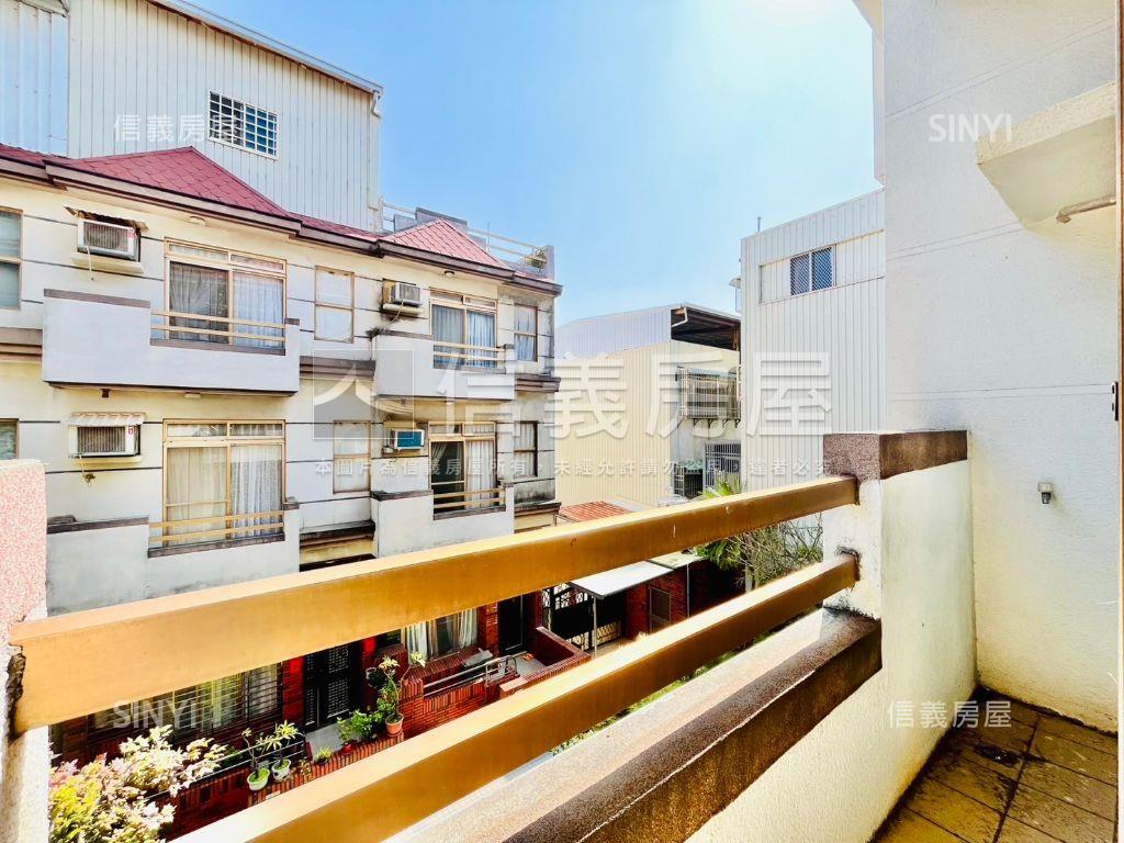 有車庫！東海天母臨路別墅房屋室內格局與周邊環境