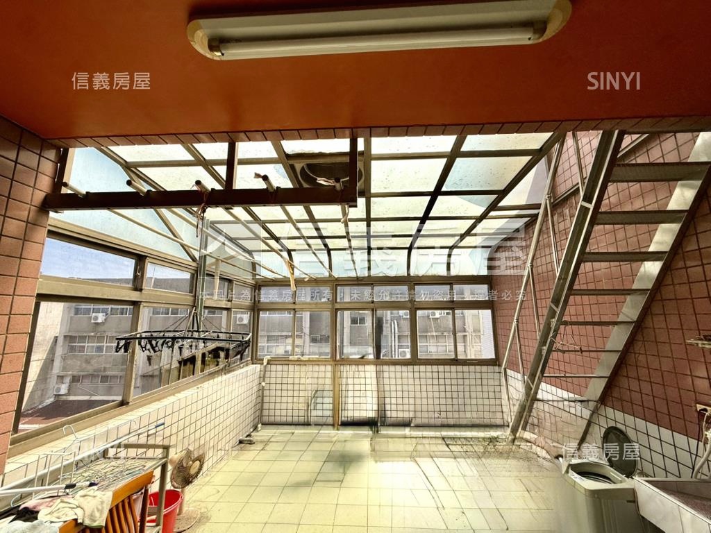 八大學區．食品路角間透天房屋室內格局與周邊環境