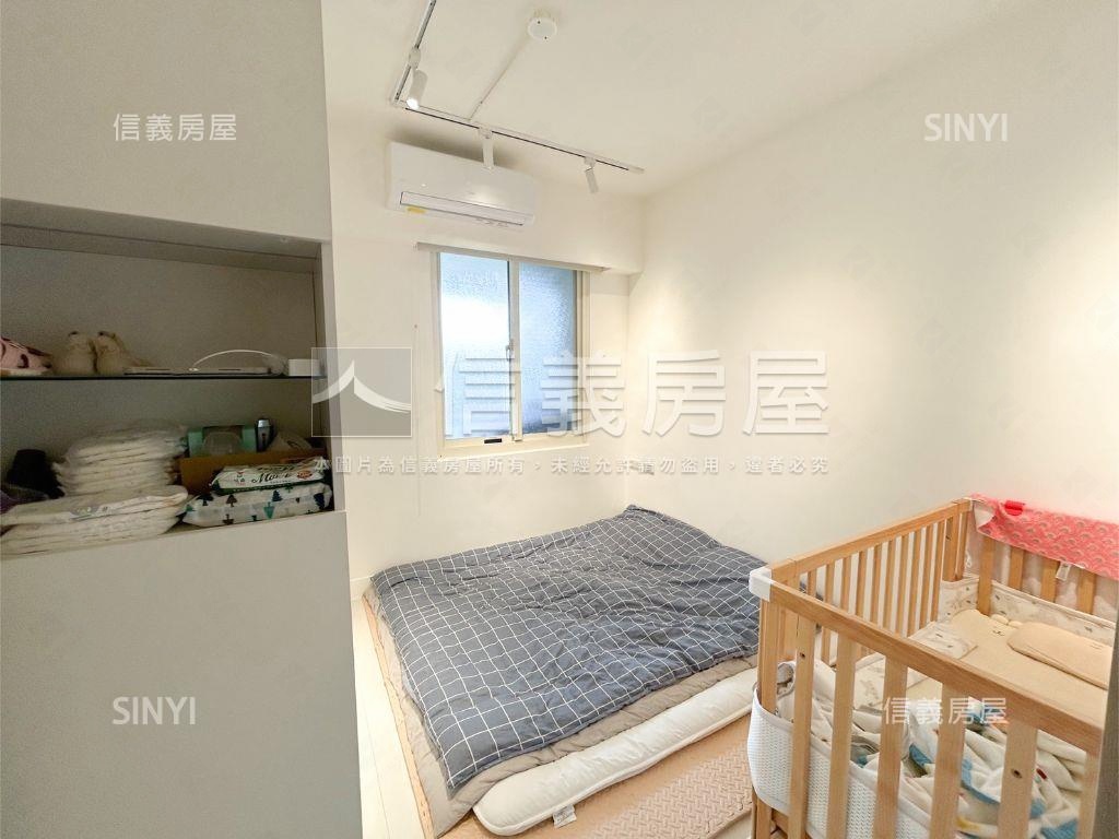 首購成家一卡皮箱３樓美屋房屋室內格局與周邊環境