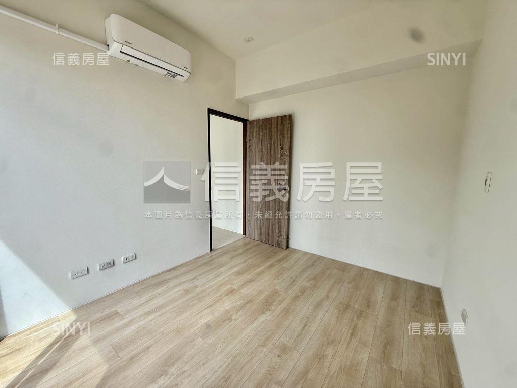 俗！東區輕屋齡一房車位房屋室內格局與周邊環境
