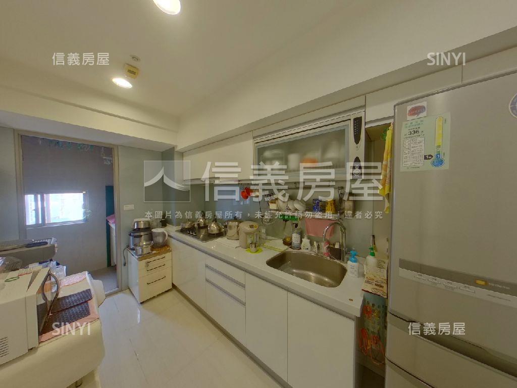 專任：大直稀有河景宅高樓房屋室內格局與周邊環境