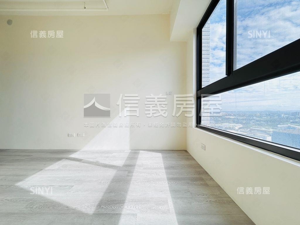 客運園區璟都艾美次頂樓房屋室內格局與周邊環境