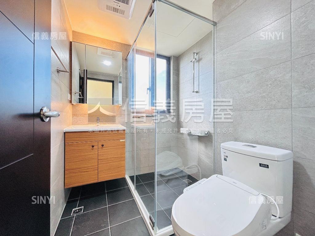 客運園區璟都艾美次頂樓房屋室內格局與周邊環境