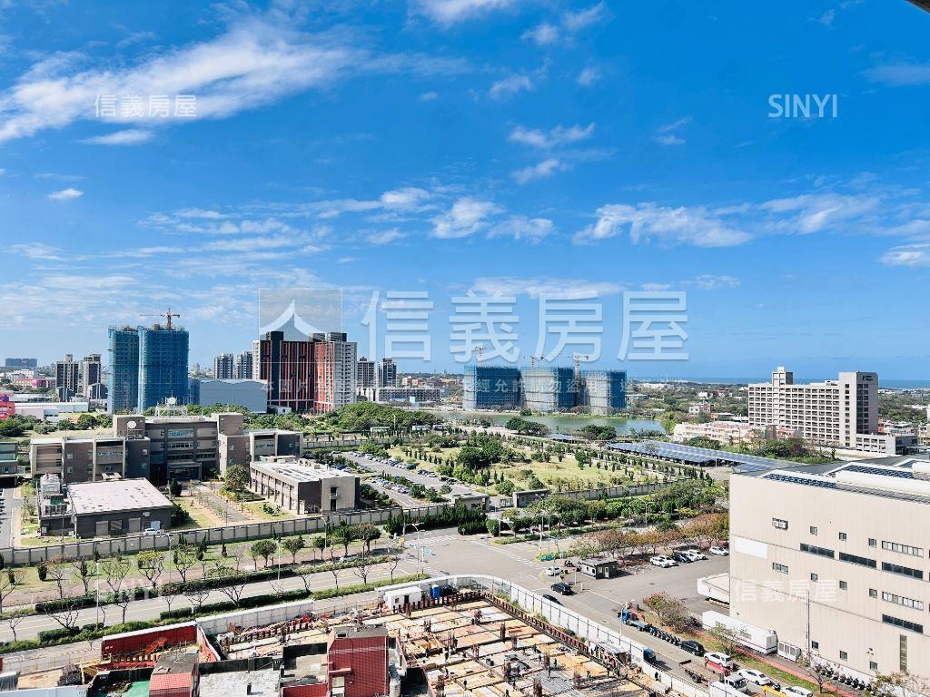 客運園區璟都艾美次頂樓房屋室內格局與周邊環境