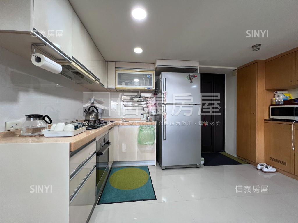 仁愛光復高樓景觀兩房房屋室內格局與周邊環境