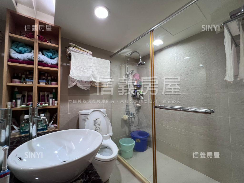 仁愛光復高樓景觀兩房房屋室內格局與周邊環境