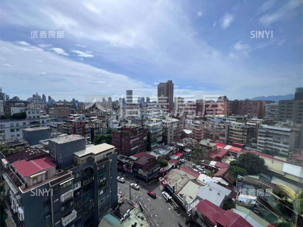 仁愛光復高樓景觀兩房房屋室內格局與周邊環境