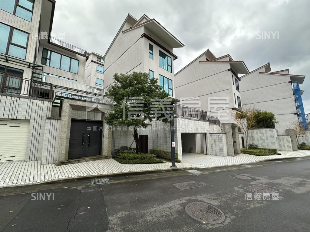秀岡康橋旭電梯別墅房屋室內格局與周邊環境