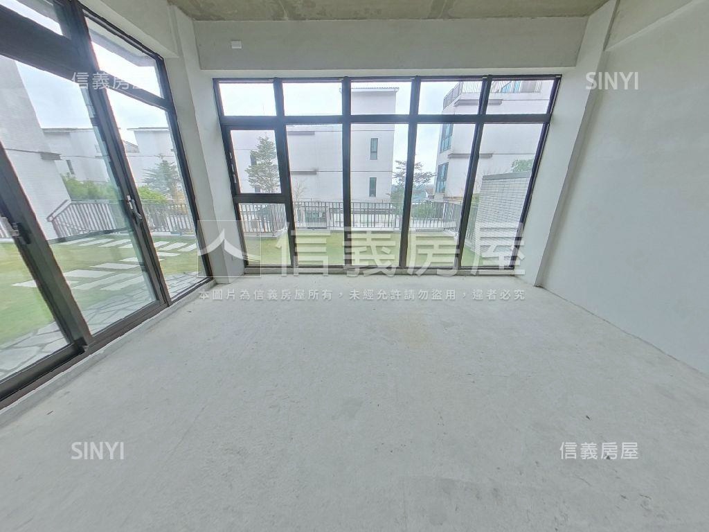 秀岡康橋旭電梯別墅房屋室內格局與周邊環境
