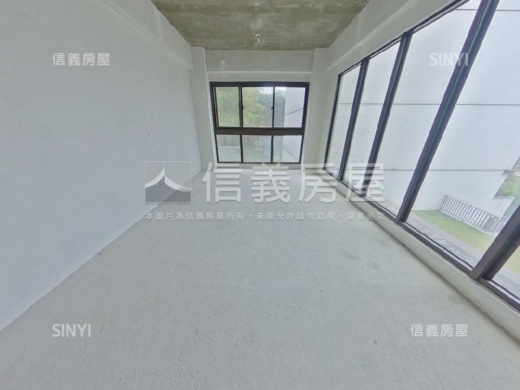 秀岡康橋旭電梯別墅房屋室內格局與周邊環境
