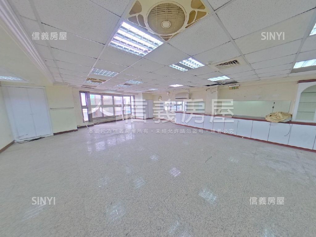 אֵל大空間店辦房屋室內格局與周邊環境