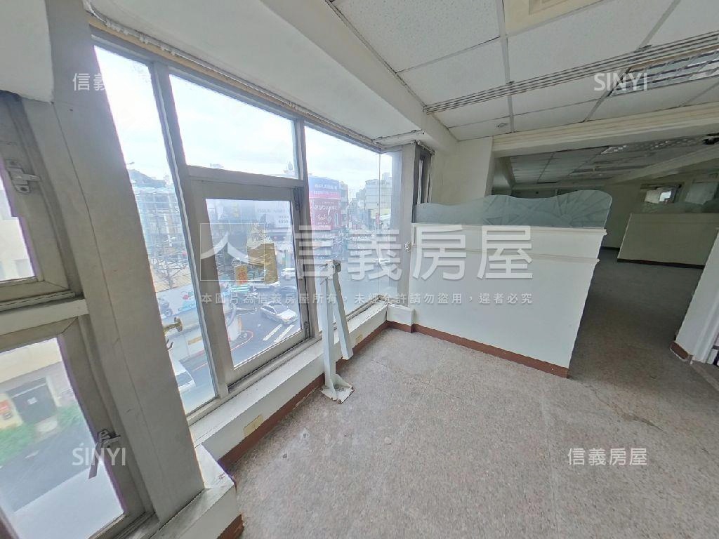אֵל大空間店辦房屋室內格局與周邊環境