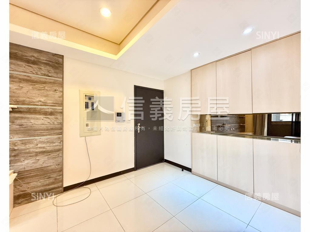 高陞裝潢四房美屋房屋室內格局與周邊環境