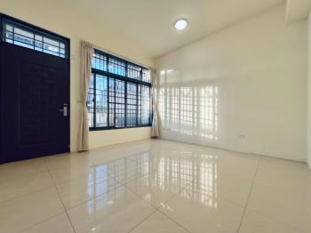 台中世紀虹六年屋美透天