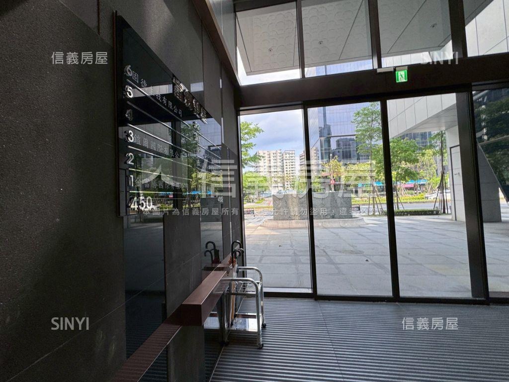 富霖雙星挑高雙樓層房屋室內格局與周邊環境
